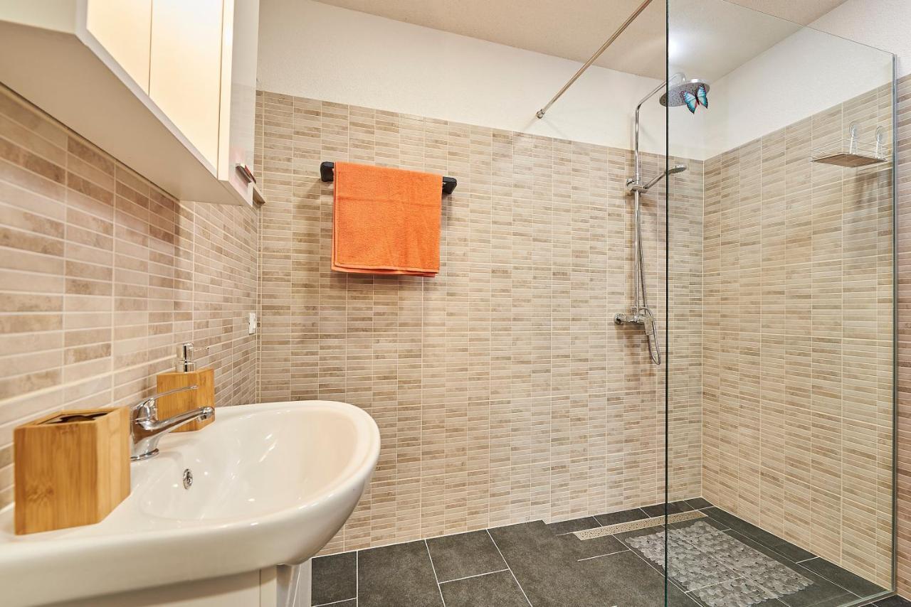 Studio Apartment Bascan Трогир Екстериор снимка